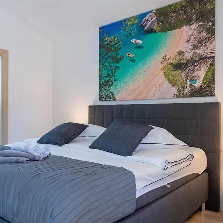 Vakantiehuis Lovely In With Private Swimming Pool, Be Inside Or Outside *